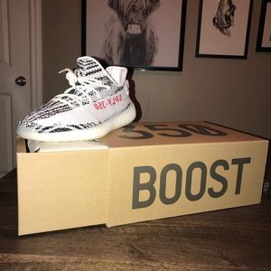 Yeezy Boost 350 V2 - Size 13